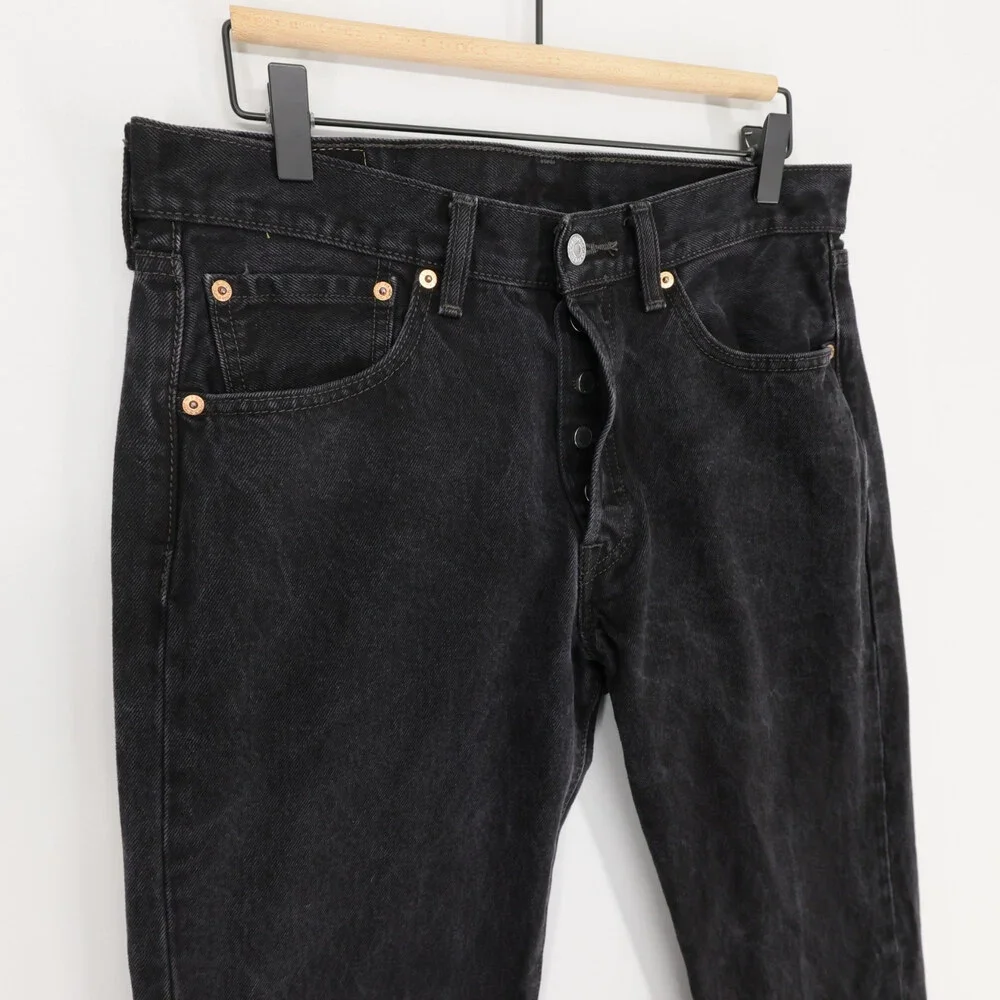 Levis 501 Jeans Mens 32x34 Black Straight Leg Button Fly Original Fit Denim